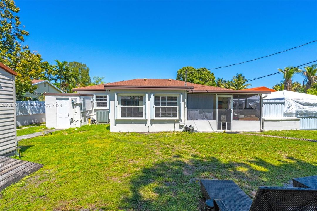 For Sale: $680,000 (3 beds, 2 baths, 1357 Square Feet)