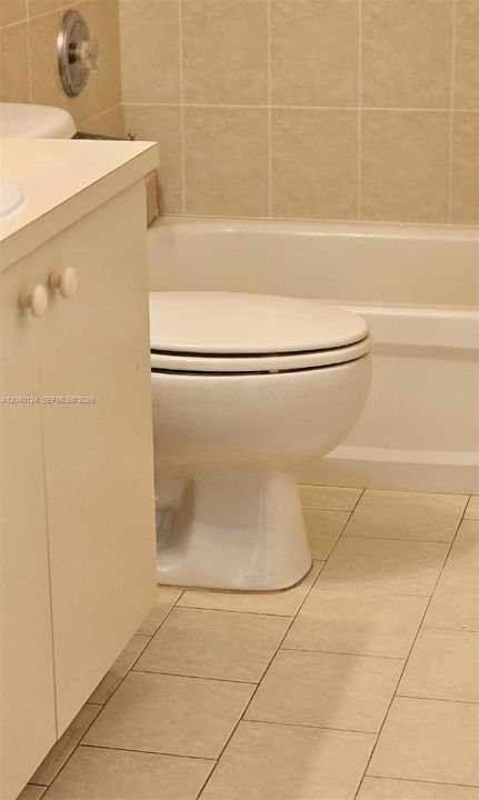 4TH BATHROOM