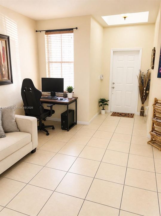 For Sale: $529,000 (3 beds, 2 baths, 1602 Square Feet)