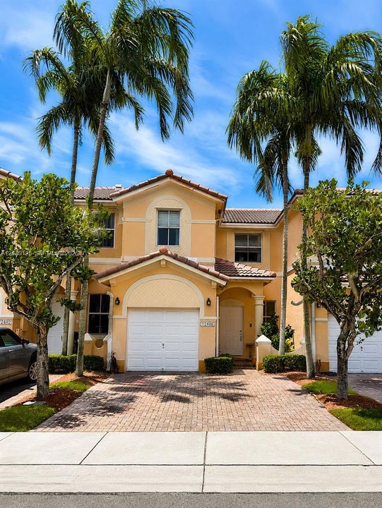 For Sale: $529,000 (3 beds, 2 baths, 1602 Square Feet)