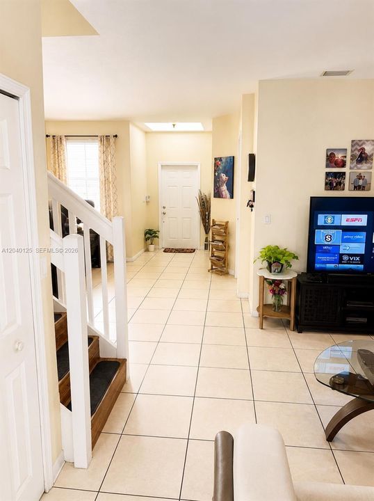 For Sale: $529,000 (3 beds, 2 baths, 1602 Square Feet)