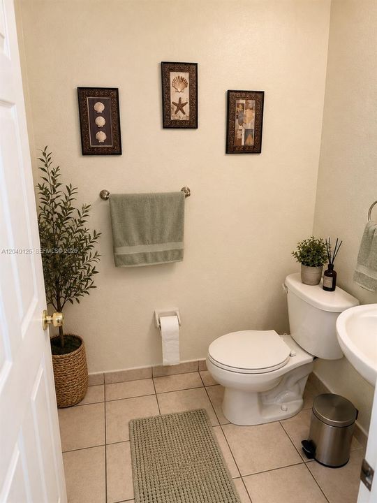 For Sale: $529,000 (3 beds, 2 baths, 1602 Square Feet)