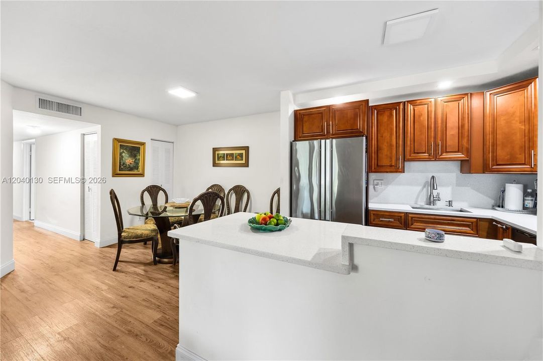 For Sale: $169,999 (2 beds, 2 baths, 1163 Square Feet)