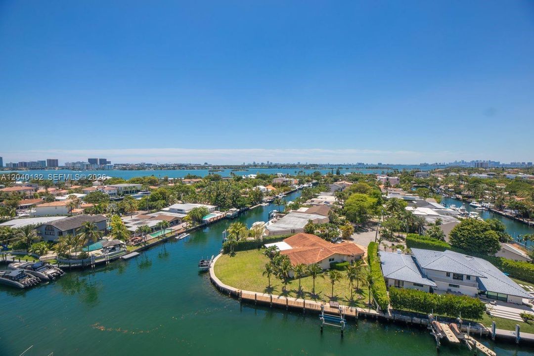 En Venta: $329,999 (2 camas, 2 baños, 1158 Pies cuadrados)