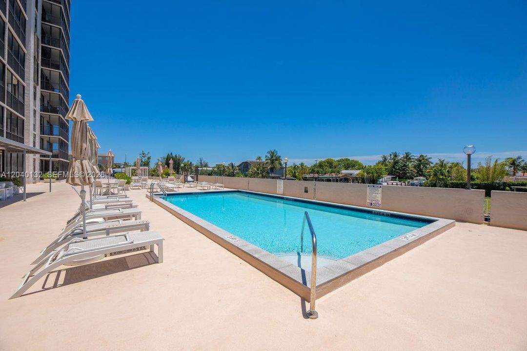 En Venta: $329,999 (2 camas, 2 baños, 1158 Pies cuadrados)