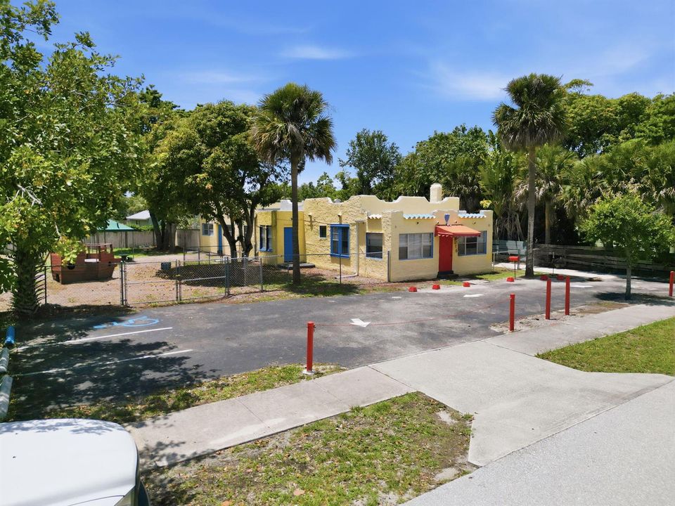 36-web-or-mls-216_SW_2nd_Ave_036