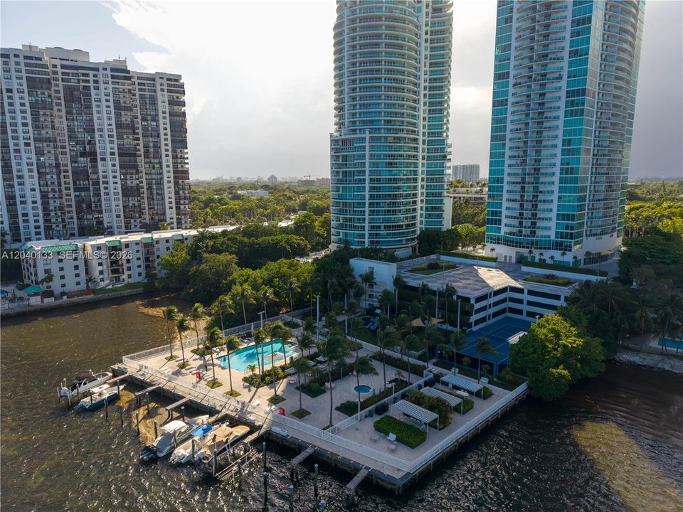For Rent: $7,000 (2 beds, 2 baths, 1367 Square Feet)