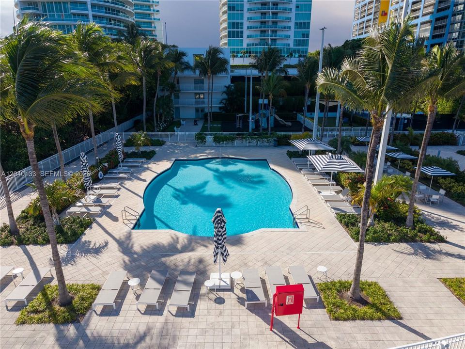 For Rent: $7,000 (2 beds, 2 baths, 1367 Square Feet)