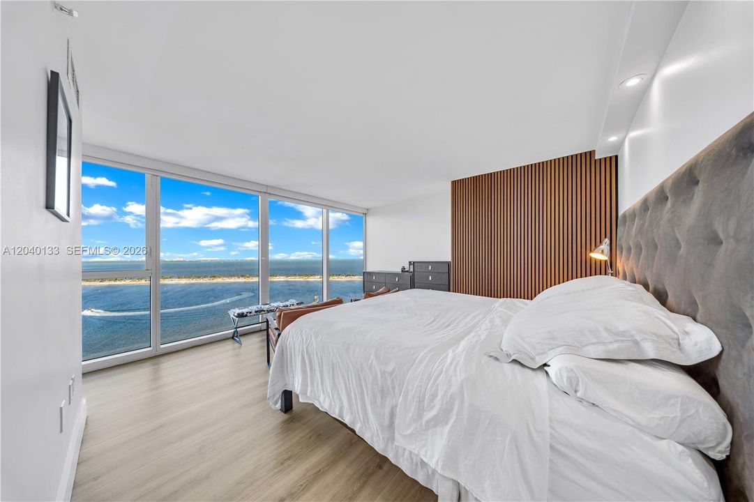 For Rent: $7,000 (2 beds, 2 baths, 1367 Square Feet)