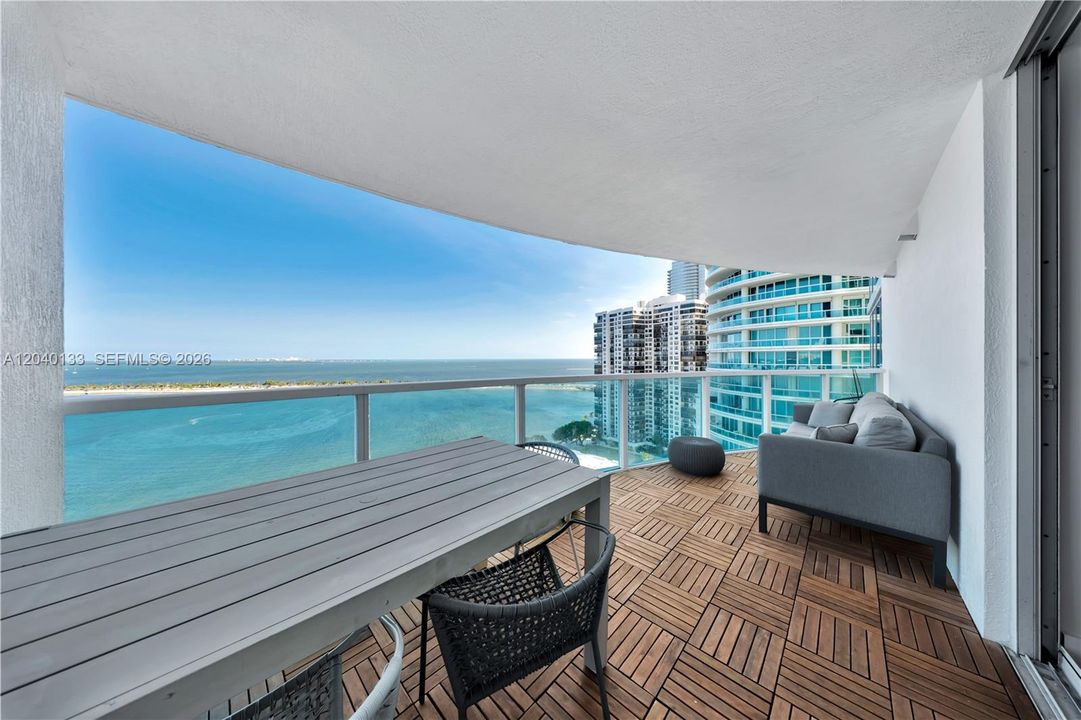 For Rent: $7,000 (2 beds, 2 baths, 1367 Square Feet)