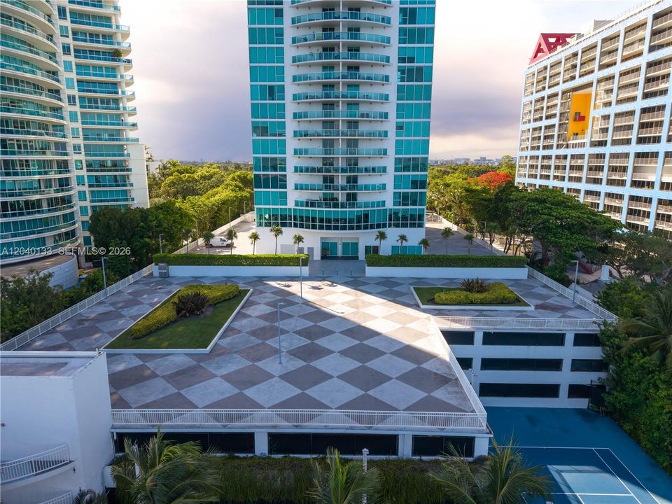 For Rent: $7,000 (2 beds, 2 baths, 1367 Square Feet)