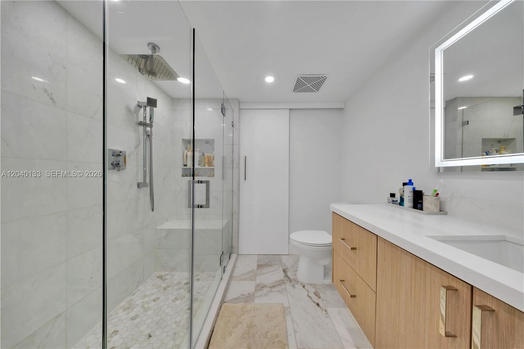 For Rent: $7,000 (2 beds, 2 baths, 1367 Square Feet)