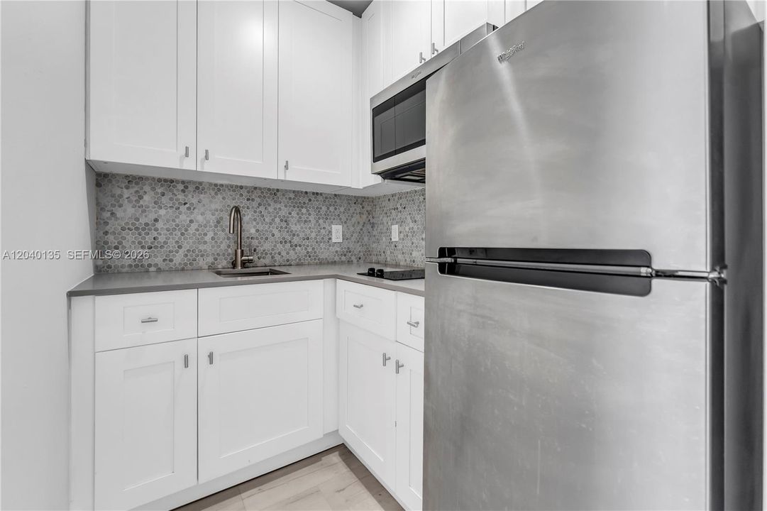В аренду: $1,650 (0 спален, 1 ванн, 0 Квадратных фут)
