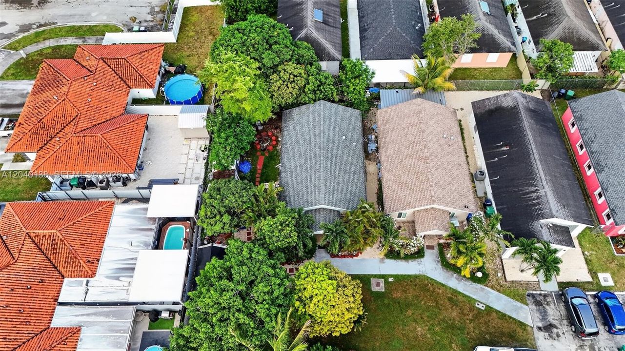 Vendido Recientemente: $379,900 (3 camas, 2 baños, 1050 Pies cuadrados)