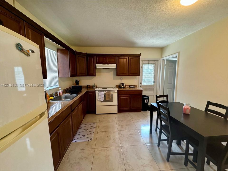 For Sale: $750,000 (0 beds, 0 baths, 2273 Square Feet)