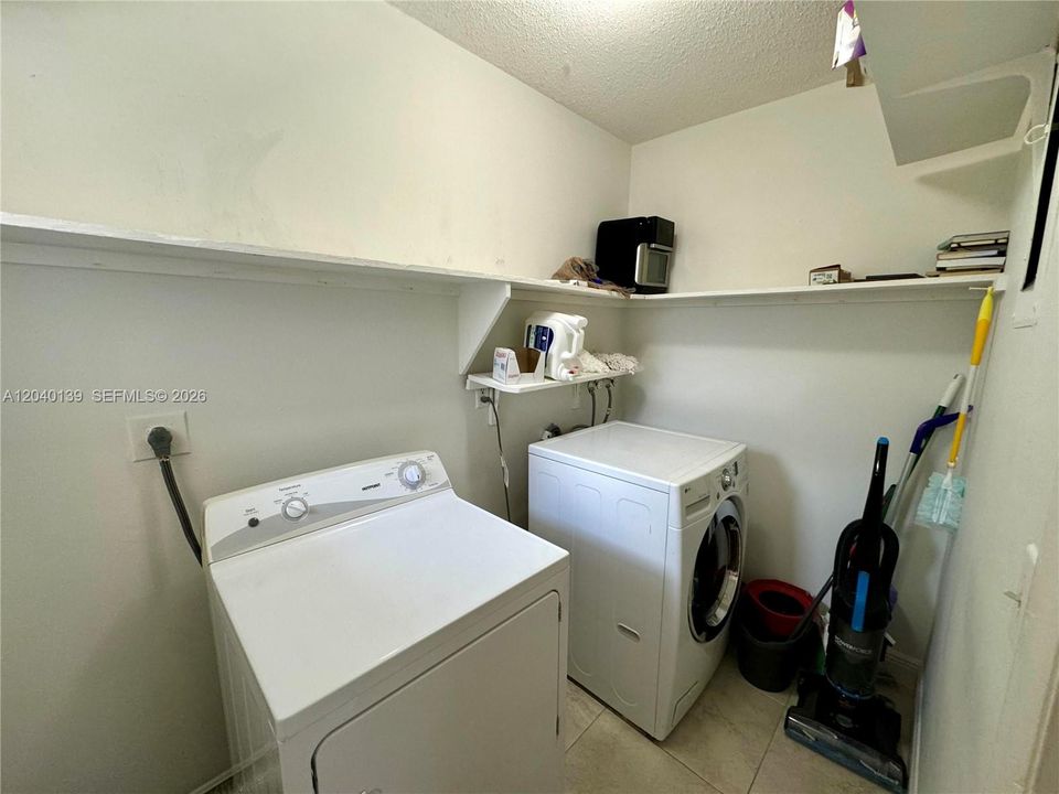 For Sale: $750,000 (0 beds, 0 baths, 2273 Square Feet)