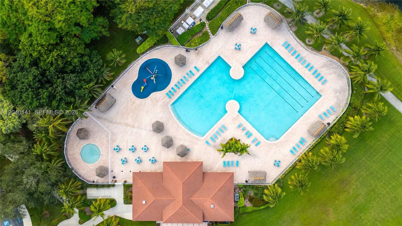 For Rent: $6,200 (5 beds, 4 baths, 2536 Square Feet)