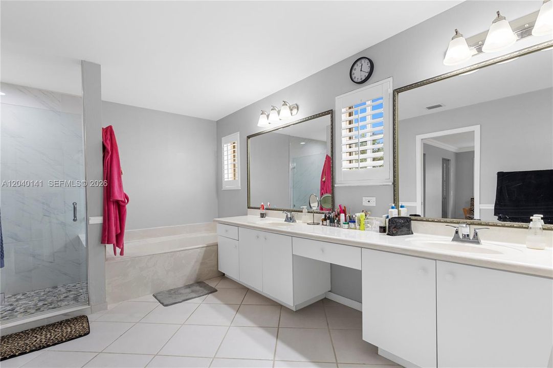 For Rent: $6,200 (5 beds, 4 baths, 2536 Square Feet)