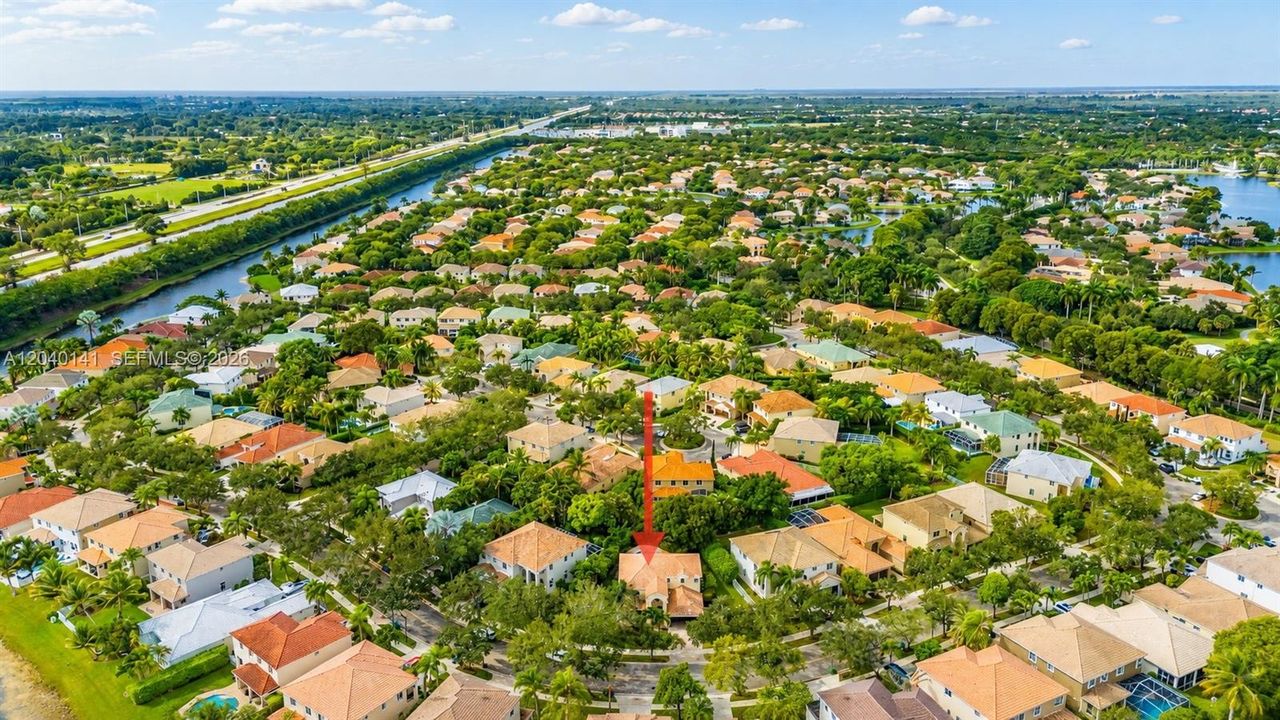 For Rent: $6,200 (5 beds, 4 baths, 2536 Square Feet)