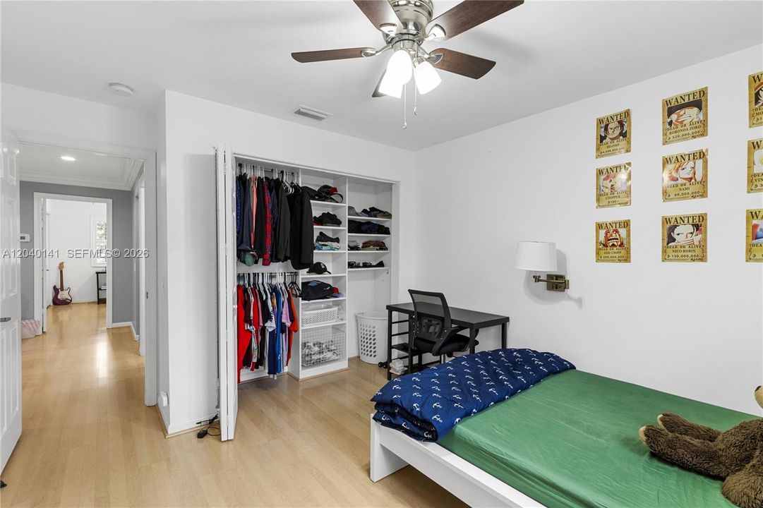 For Rent: $6,200 (5 beds, 4 baths, 2536 Square Feet)
