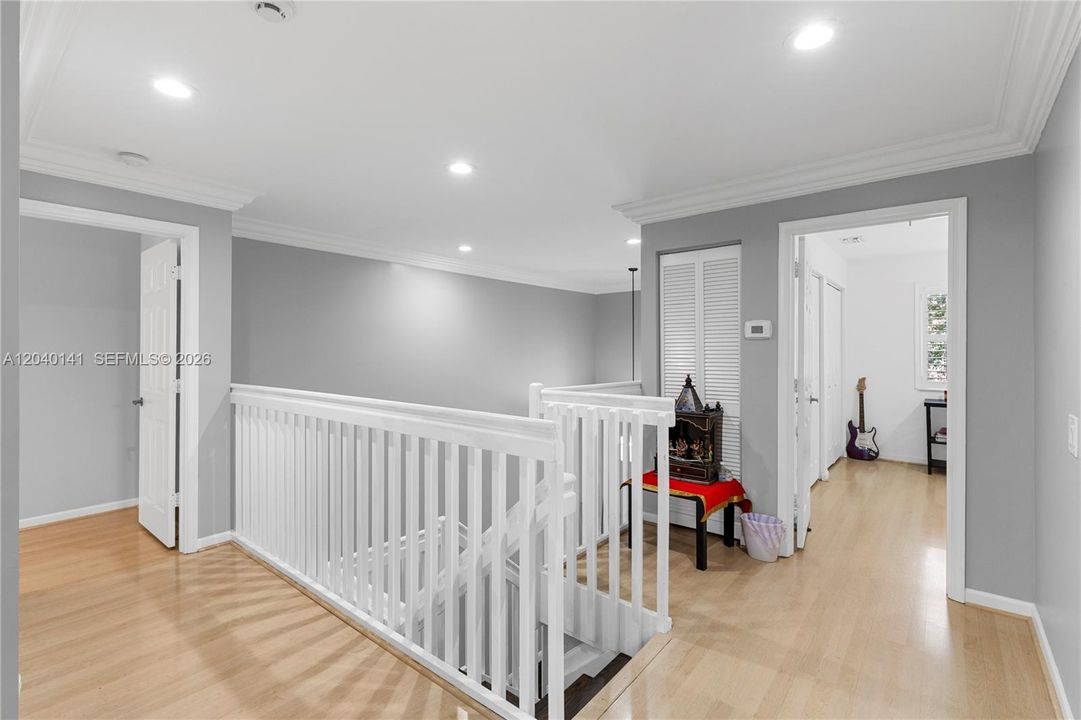 For Rent: $6,200 (5 beds, 4 baths, 2536 Square Feet)