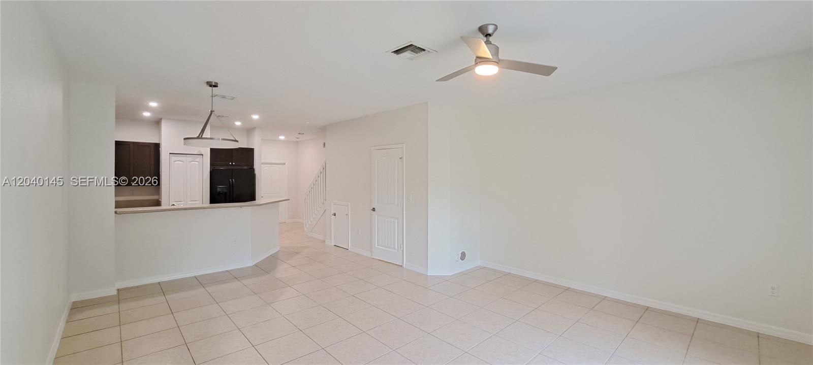 В аренду: $2,850 (3 спален, 2 ванн, 1514 Квадратных фут)