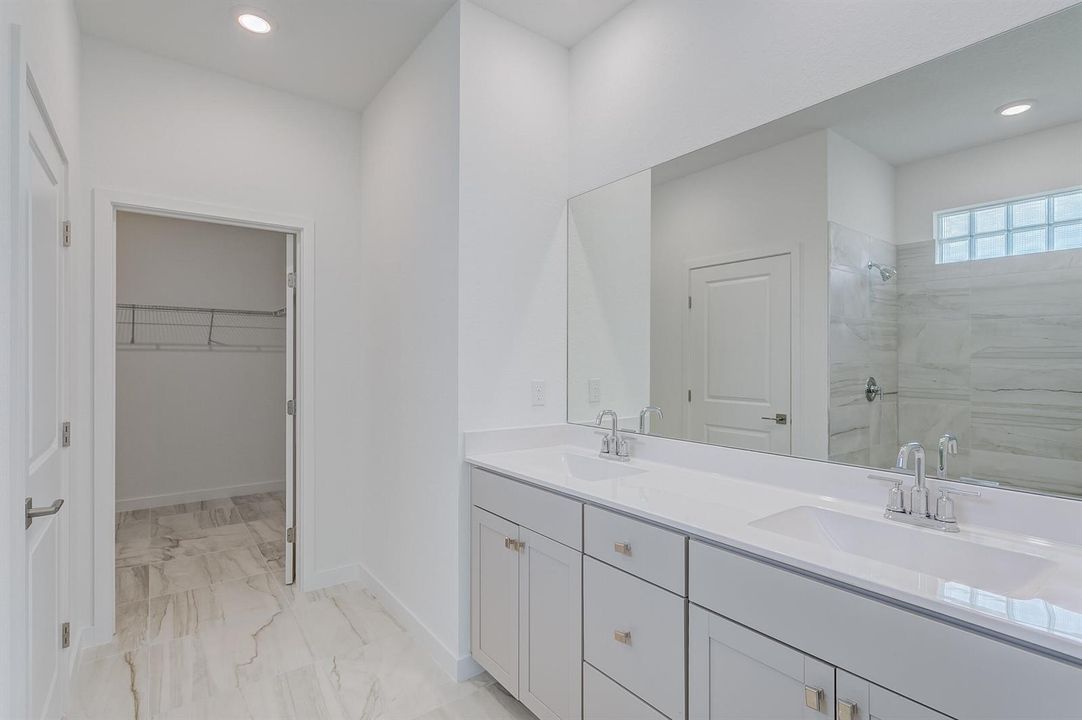 Primary bath