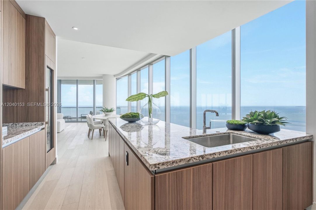 待售: $8,999,000 (5 贝兹, 6 浴室, 0 平方英尺)