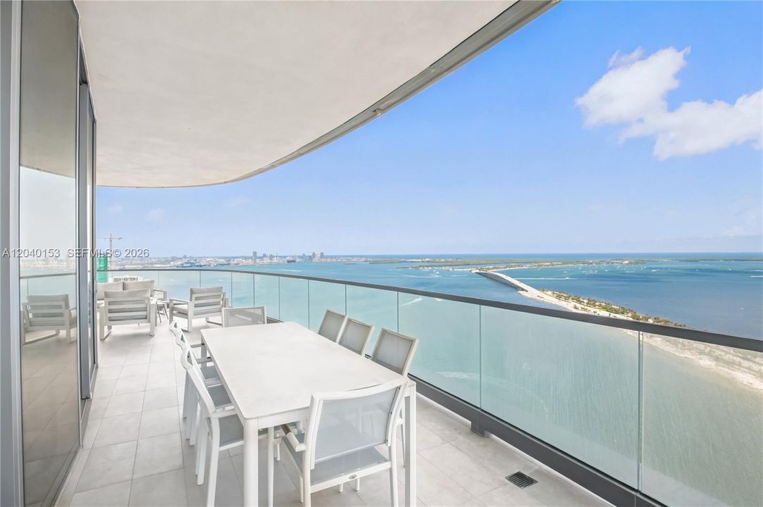 待售: $8,999,000 (5 贝兹, 6 浴室, 0 平方英尺)