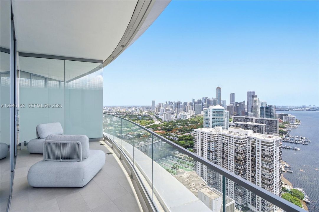 待售: $8,999,000 (5 贝兹, 6 浴室, 0 平方英尺)