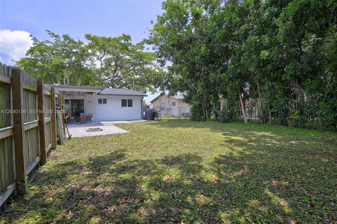 En Venta: $610,000 (3 camas, 2 baños, 1579 Pies cuadrados)