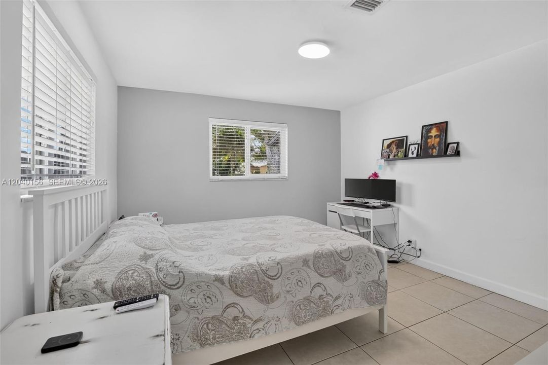 En Venta: $610,000 (3 camas, 2 baños, 1579 Pies cuadrados)