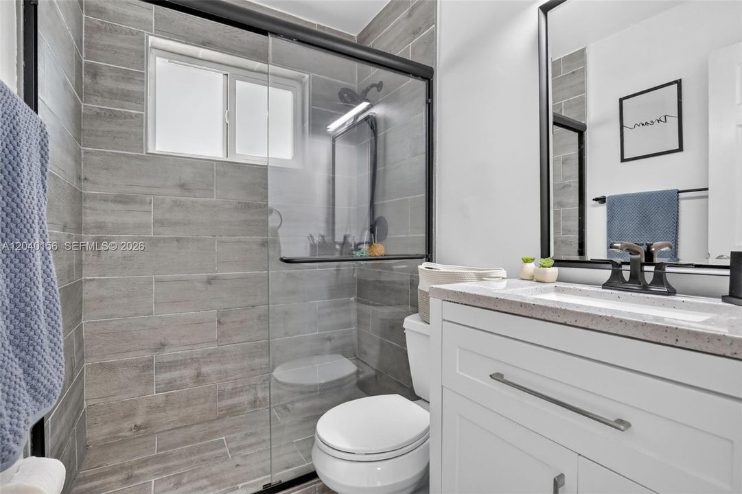 En Venta: $610,000 (3 camas, 2 baños, 1579 Pies cuadrados)