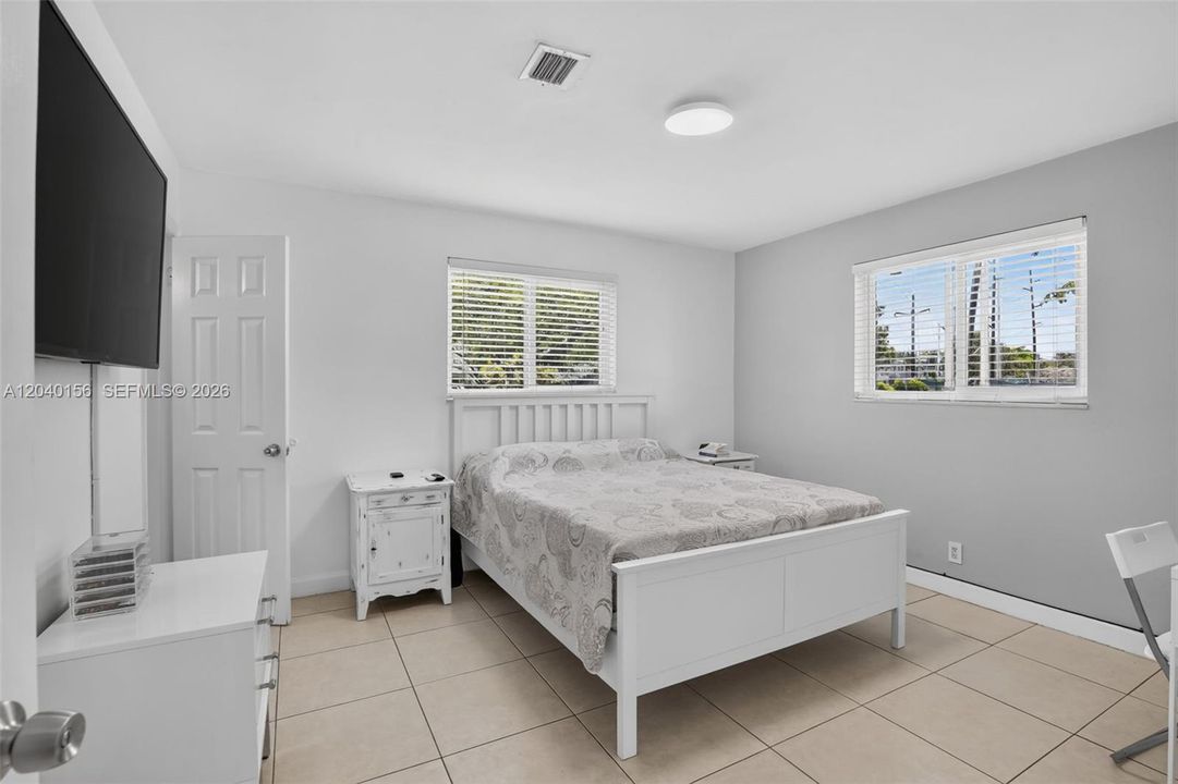 En Venta: $610,000 (3 camas, 2 baños, 1579 Pies cuadrados)