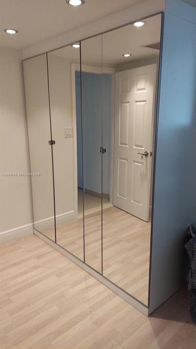 For Rent: $3,400 (2 beds, 2 baths, 1222 Square Feet)