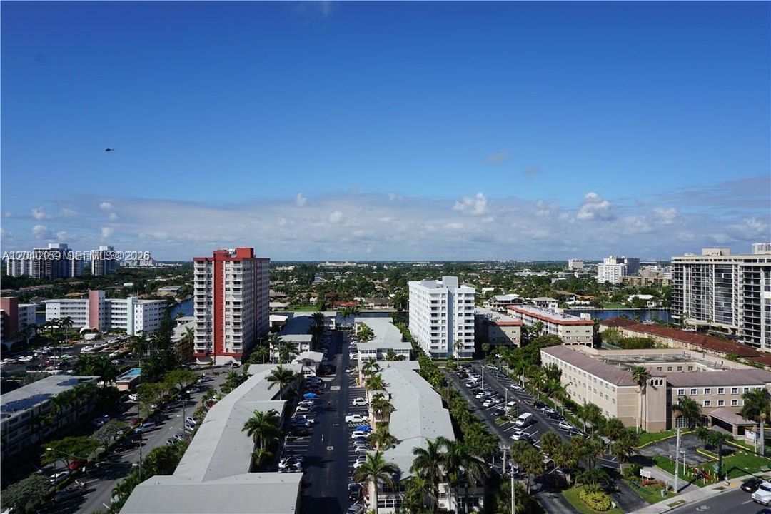 For Rent: $3,400 (2 beds, 2 baths, 1222 Square Feet)