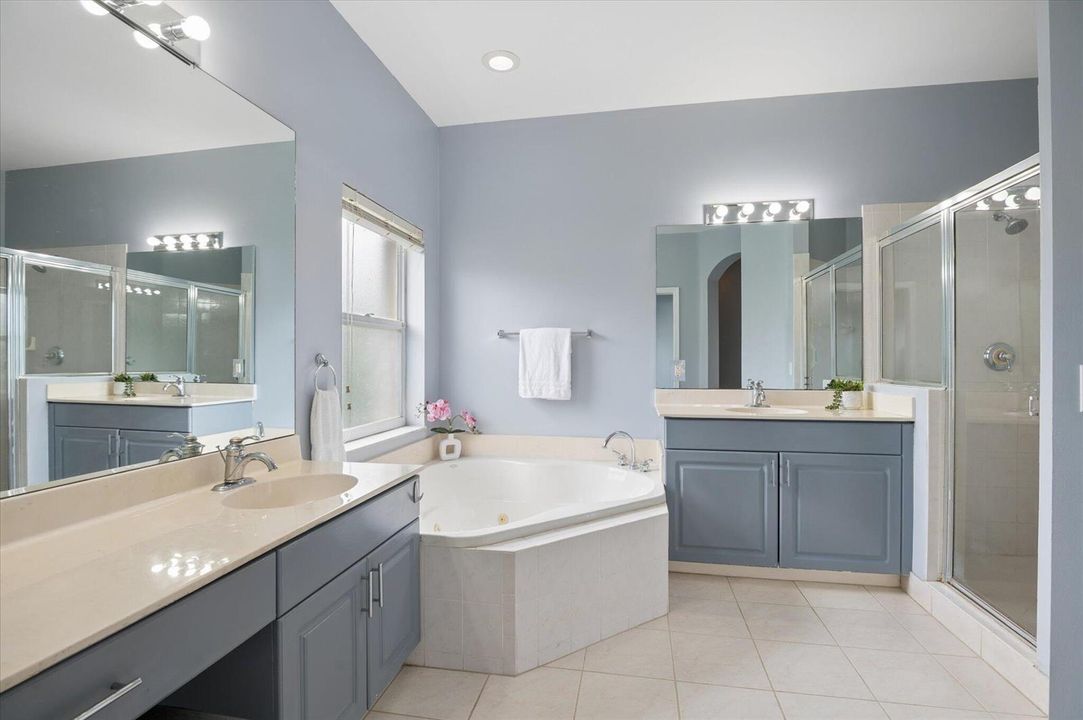 14-Klein-11259 NW 65th Manor-14