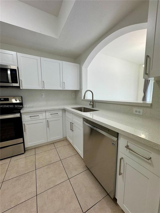 En Renta: $2,950 (3 camas, 2 baños, 1385 Pies cuadrados)