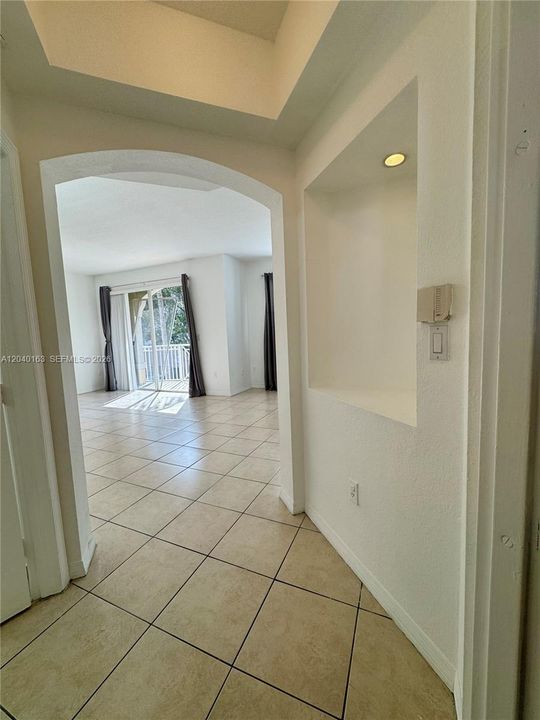 En Renta: $2,950 (3 camas, 2 baños, 1385 Pies cuadrados)
