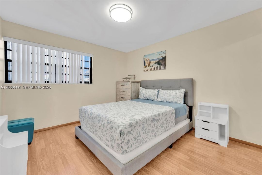For Rent: $2,850 (2 beds, 2 baths, 1050 Square Feet)