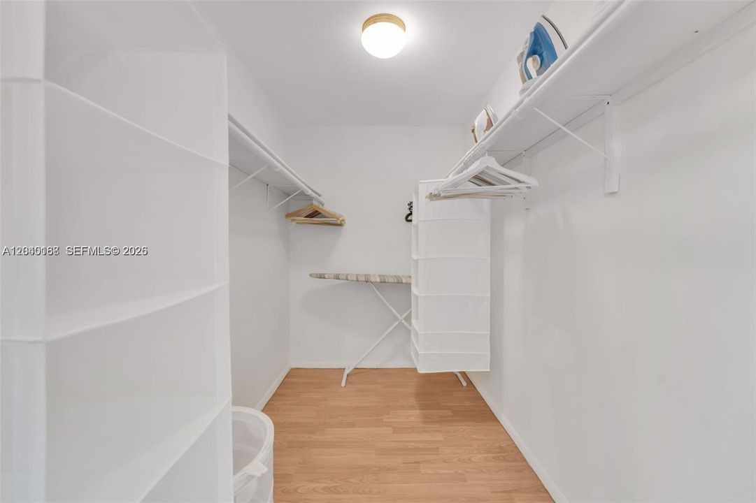 For Rent: $2,850 (2 beds, 2 baths, 1050 Square Feet)