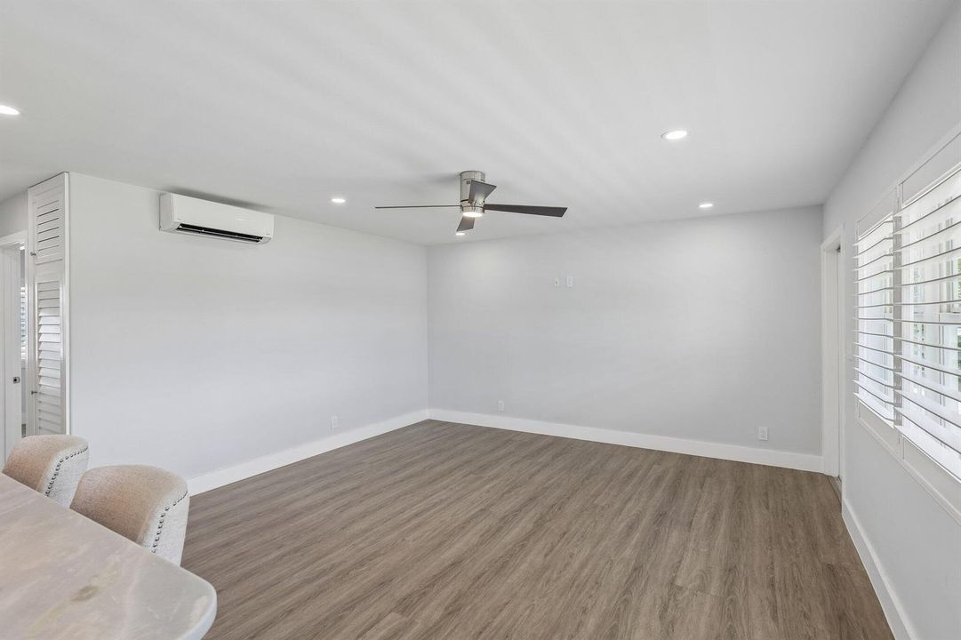 15-web-or-mls-S Ocean Dr 111-S1706-015