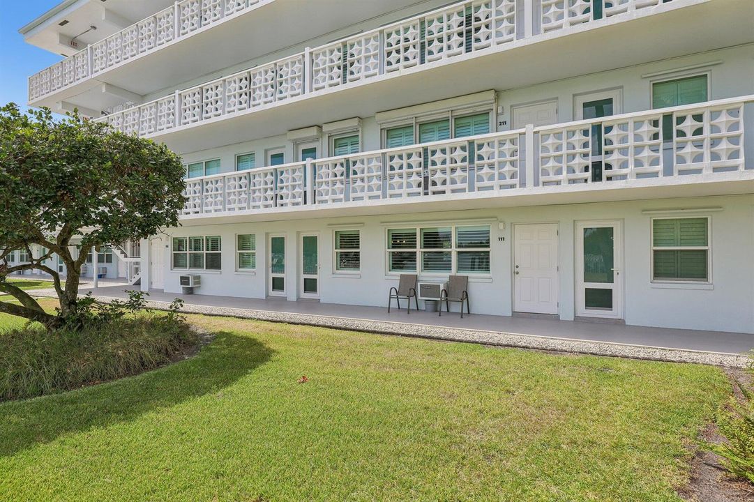 1-web-or-mls-S Ocean Dr 111-S1706-001
