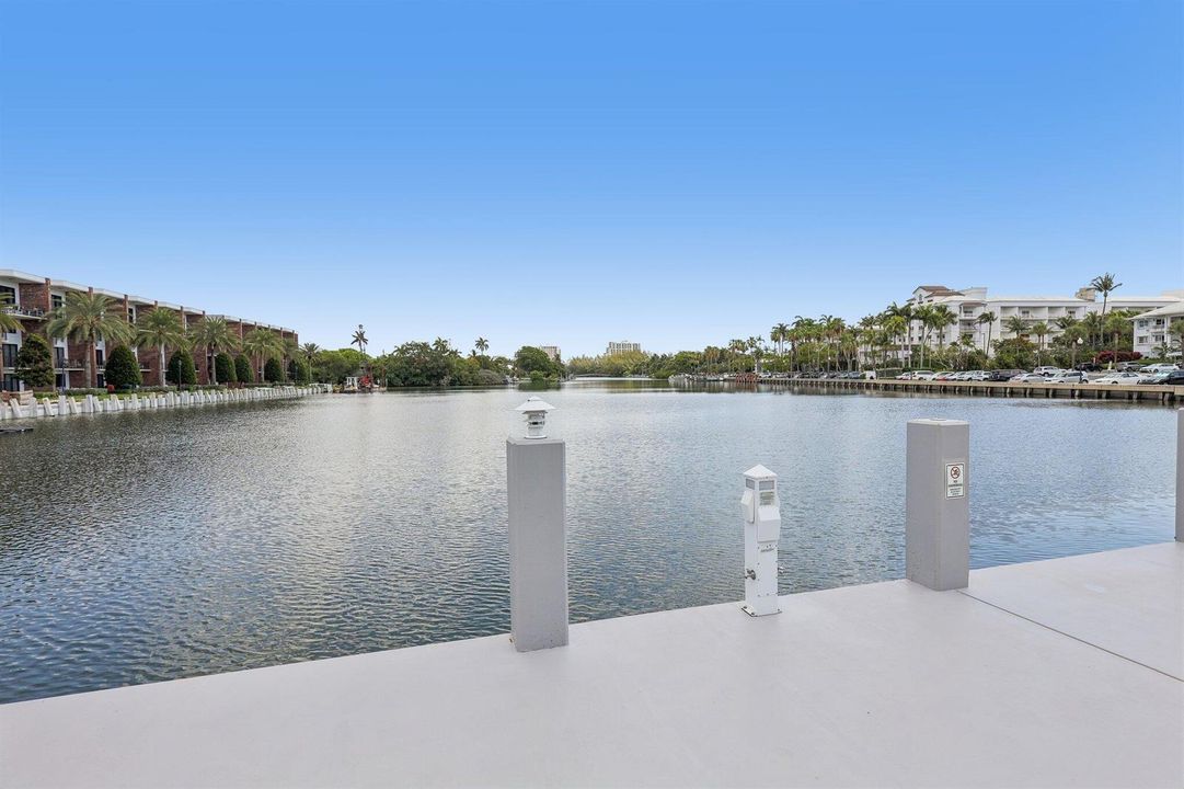 32-web-or-mls-S Ocean Dr 111-S1706-032