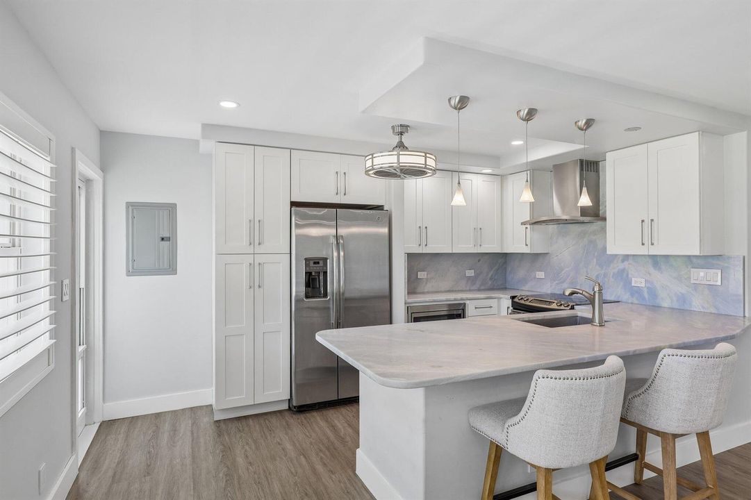 17-web-or-mls-S Ocean Dr 111-S1706-017