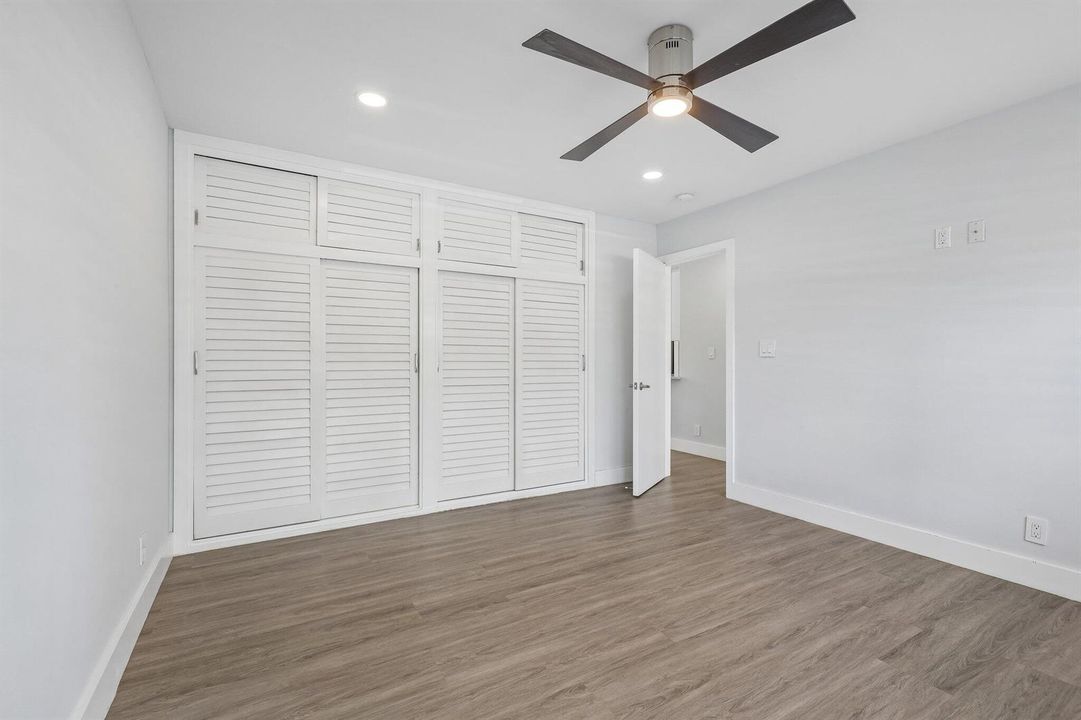 24-web-or-mls-S Ocean Dr 111-S1706-024