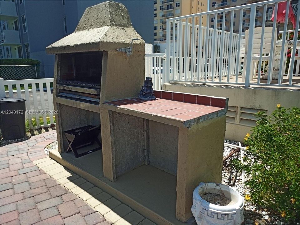 В аренду: $2,000 (1 спален, 1 ванн, 730 Квадратных фут)