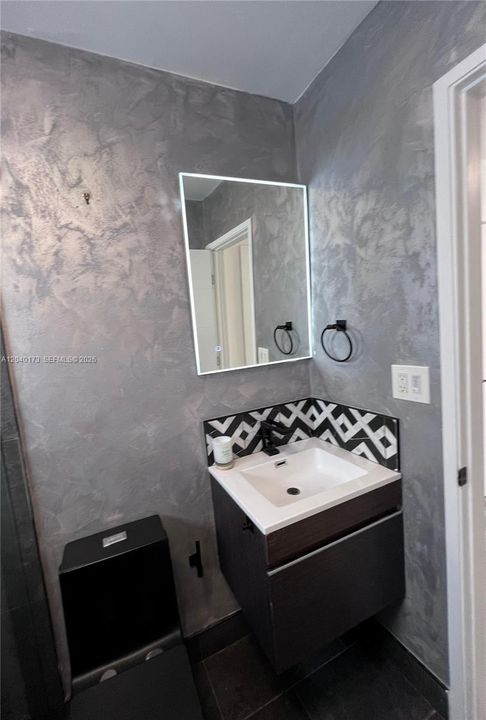 For Rent: $4,000 (3 beds, 2 baths, 1860 Square Feet)