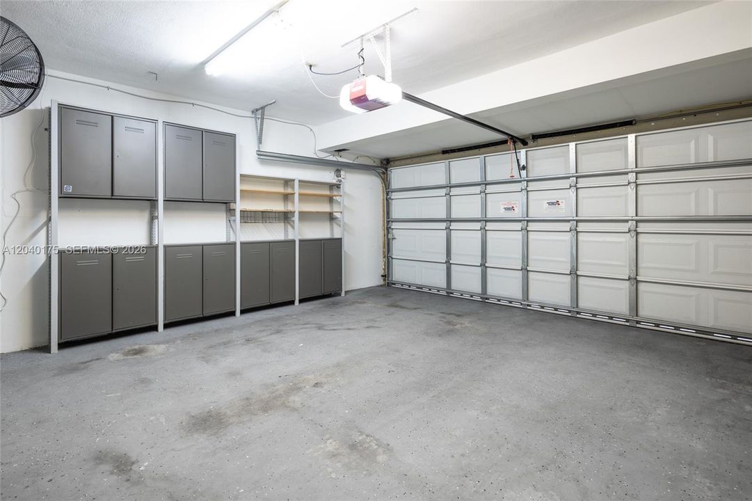 En Venta: $899,900 (3 camas, 2 baños, 1575 Pies cuadrados)