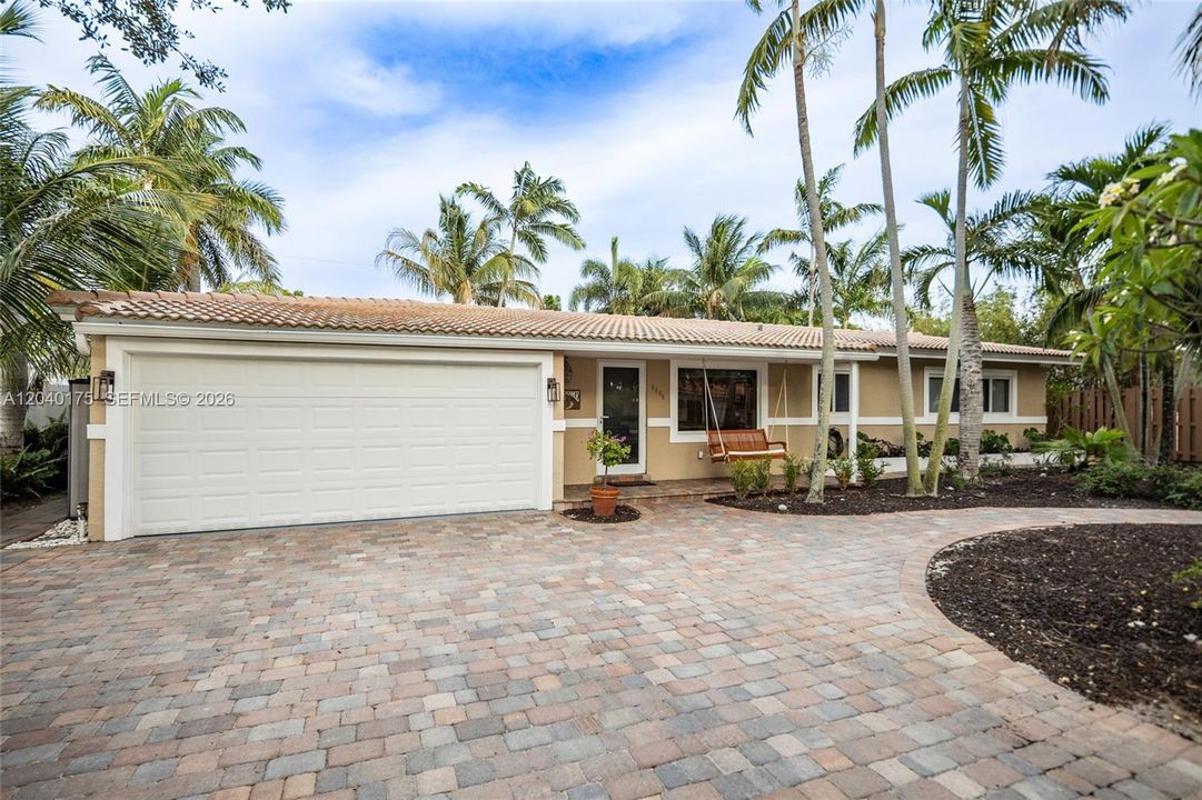 En Venta: $899,900 (3 camas, 2 baños, 1575 Pies cuadrados)